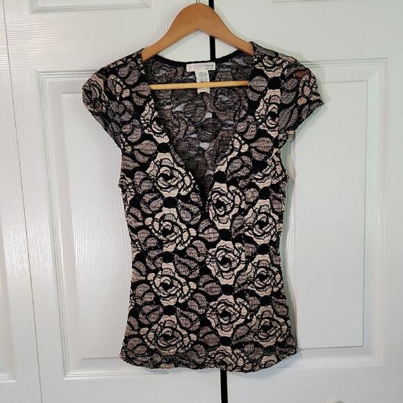 a'gaci Tops - Vintage A'Gaci Womens Black & Cream Top Size SM Deep V-Neck Floral Whimsigoth
